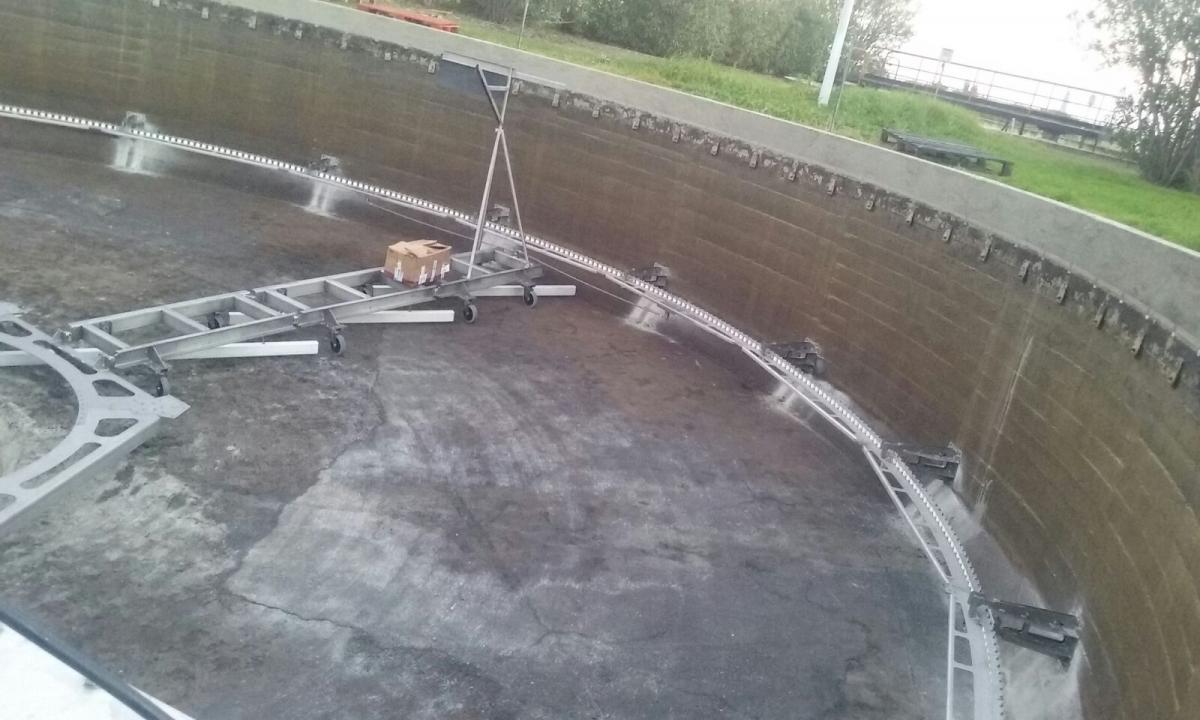 Installation du système MANOWAR pour l'extraction des boues et des flottants